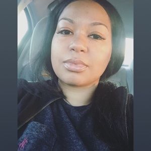 Meet your Posher, Vanessa